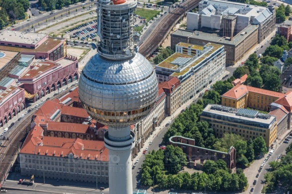 Kugel des Fernsehturms im Berliner Ortsteil Mitte.