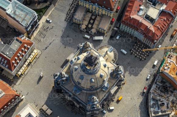 Draufblick auf die Frauenkirche in Dresden.
