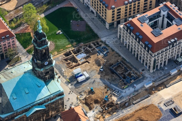 Archäologische Ausgrabungen am Altmarkt in Dresden im Bundesland Sachsen