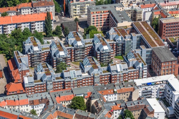 Mehrere Wohnhäuser im Stadtteil Prenzlauer Berg in Berlin.