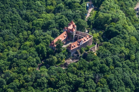 Schloss Scharfenberg im Bundesland Sachsen, nahe der Elbe.