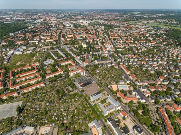 Blick auf den Dresdner Stadtteil Striesen im Bundesland Sachsen